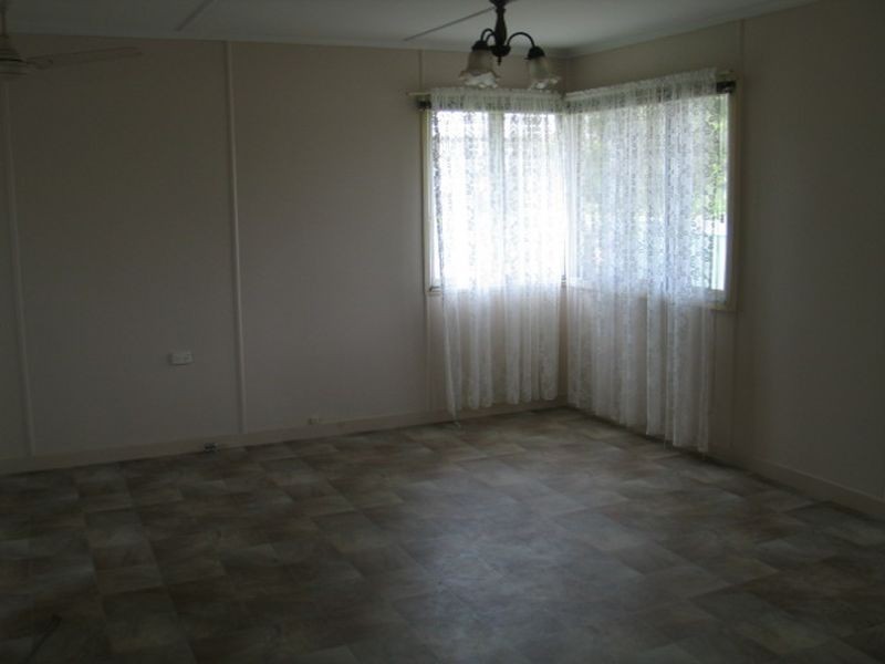 1 Glennie Street, Warwick QLD 4370