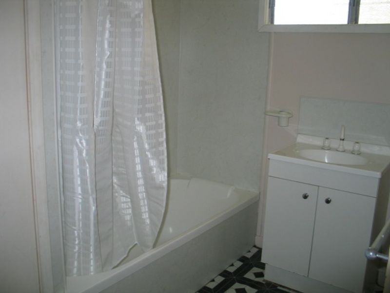 1 Glennie Street, Warwick QLD 4370