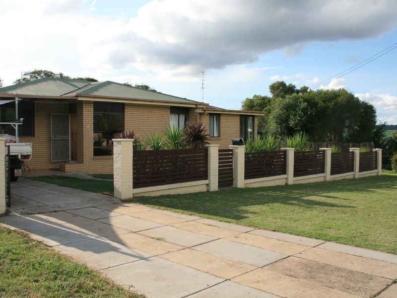 13 William Street, Warwick QLD 4370