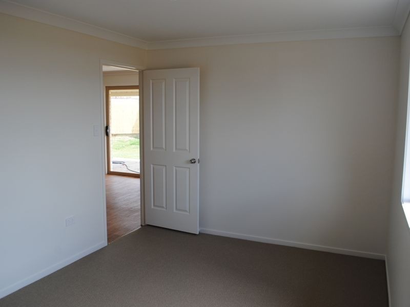 109 Tooth Street, Rosenthal Heights QLD 4370