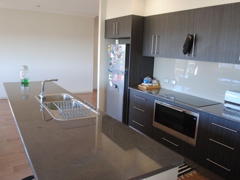 14 Lookout Place, Rosenthal Heights QLD 4370