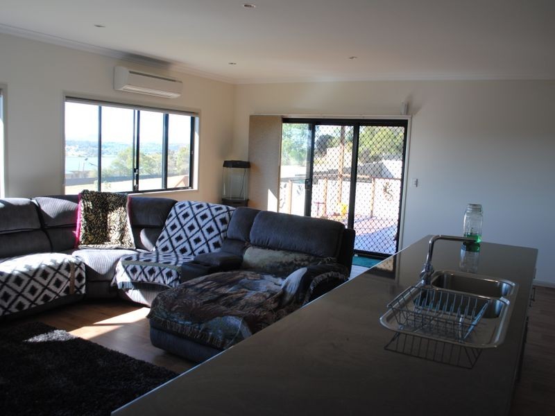 14 Lookout Place, Rosenthal Heights QLD 4370