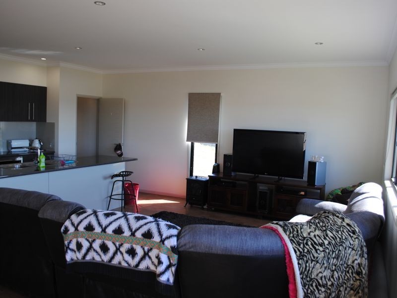 14 Lookout Place, Rosenthal Heights QLD 4370