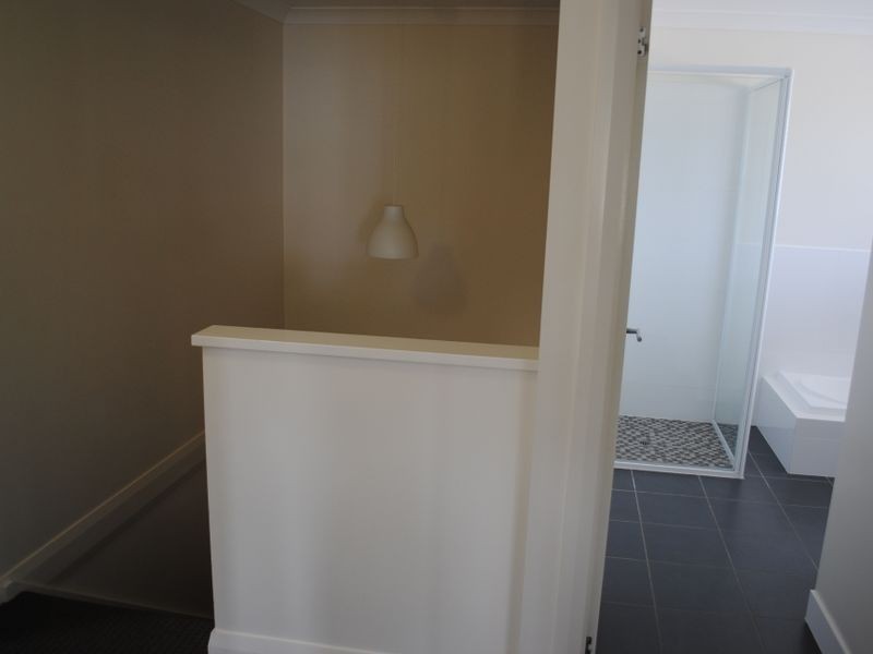 1A Sturt Street, Warwick QLD 4370