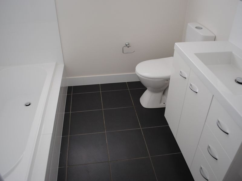 1A Sturt Street, Warwick QLD 4370