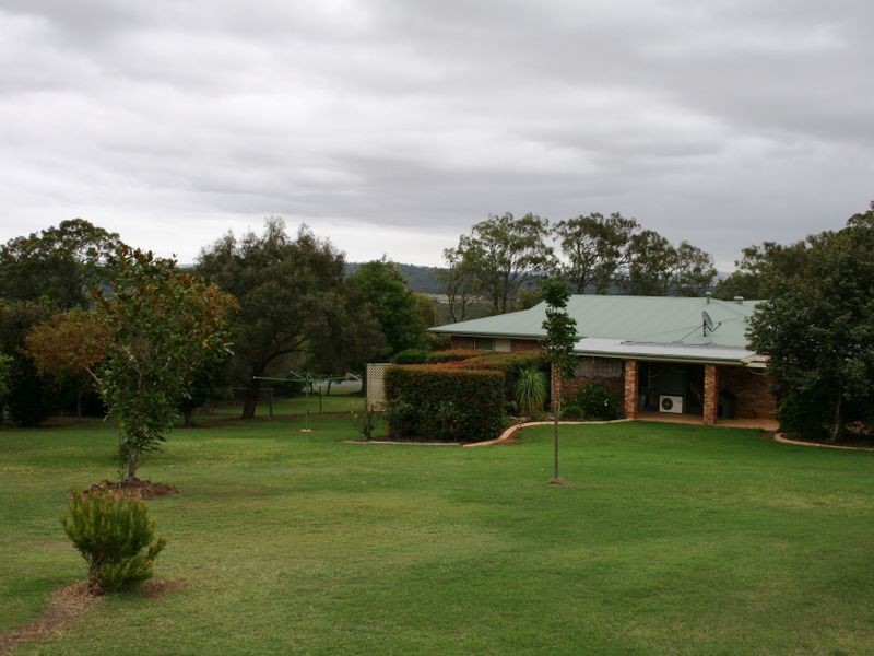 24 Westview Road, Warwick QLD 4370