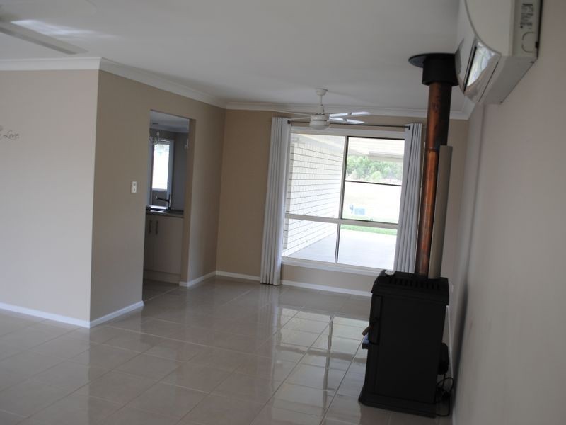 52 Quigleys Road, Deuchar QLD 4362