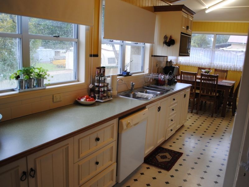 84 Pratten Street, Warwick QLD 4370