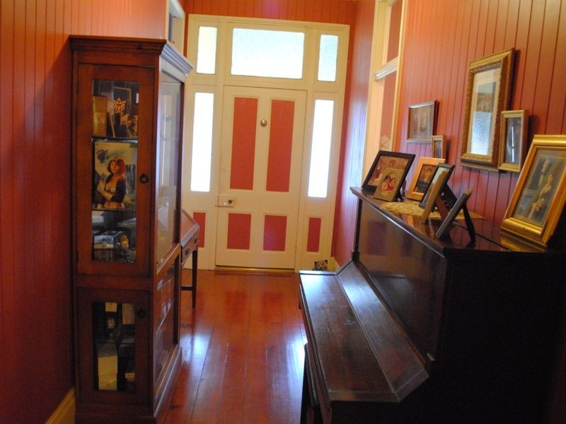 84 Pratten Street, Warwick QLD 4370