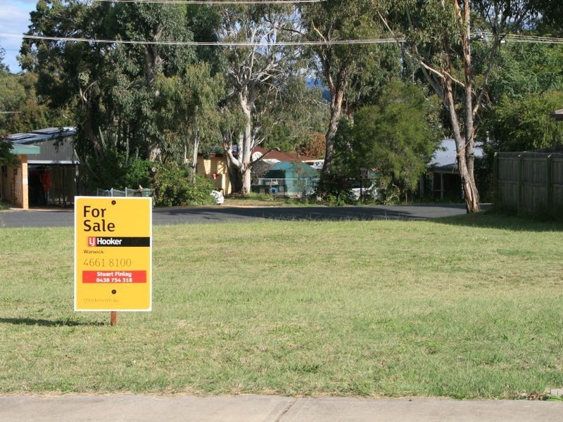 4 Hawker Rd, Warwick QLD 4370