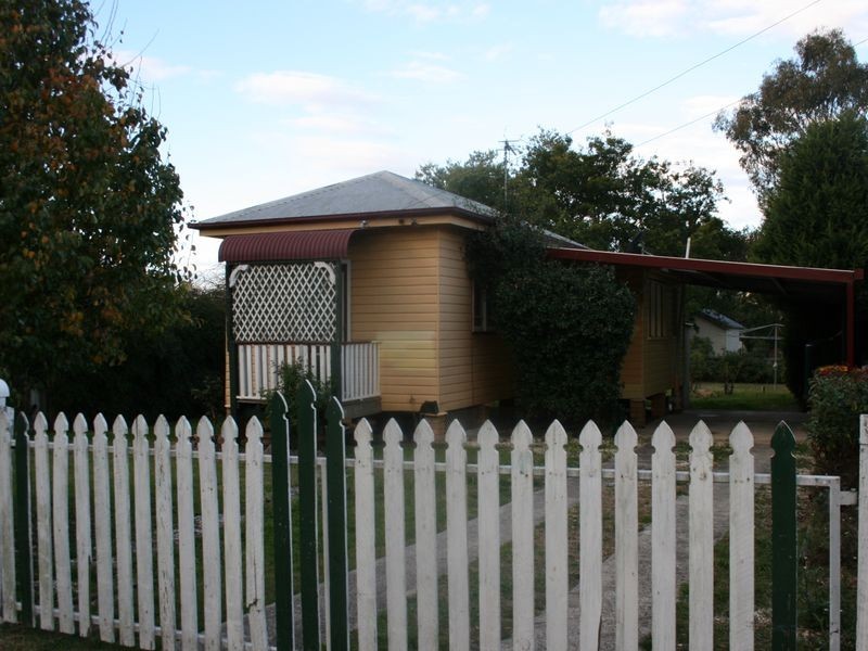 44a Stewart Avenue, Warwick QLD 4370