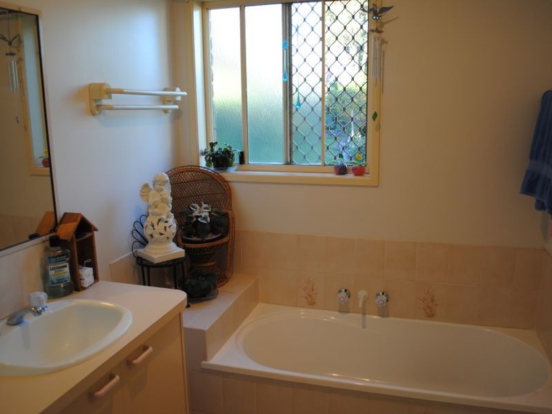 33 Furness Crescent, Warwick QLD 4370