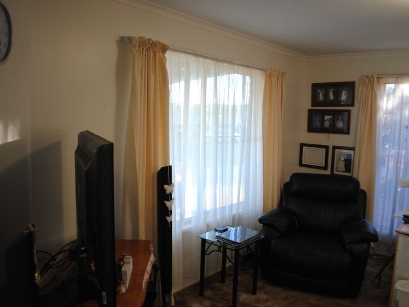 33 Furness Crescent, Warwick QLD 4370