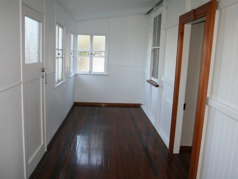 9 River Terrace, Warwick QLD 4370