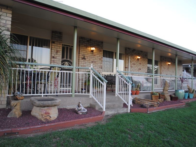 8 Davis Place, Warwick QLD 4370