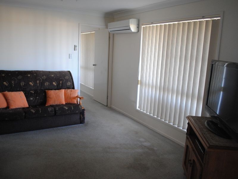 8 Davis Place, Warwick QLD 4370