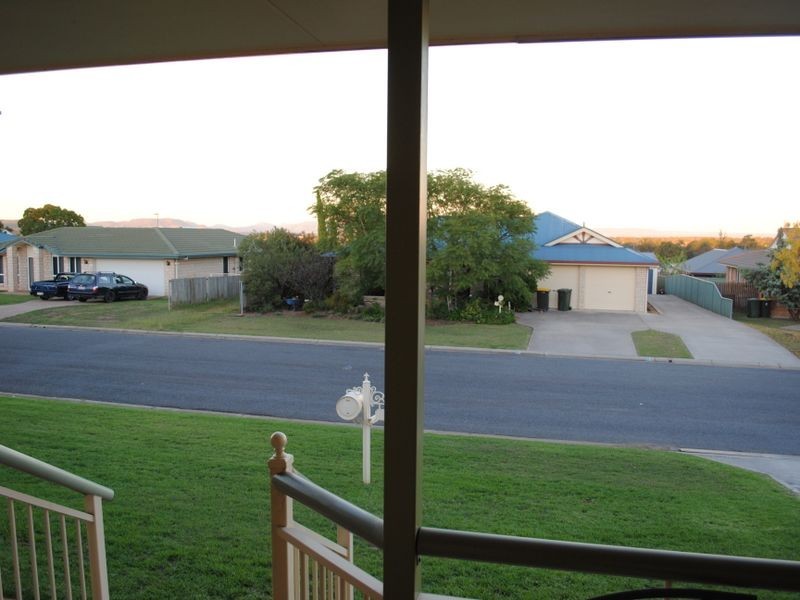 8 Davis Place, Warwick QLD 4370
