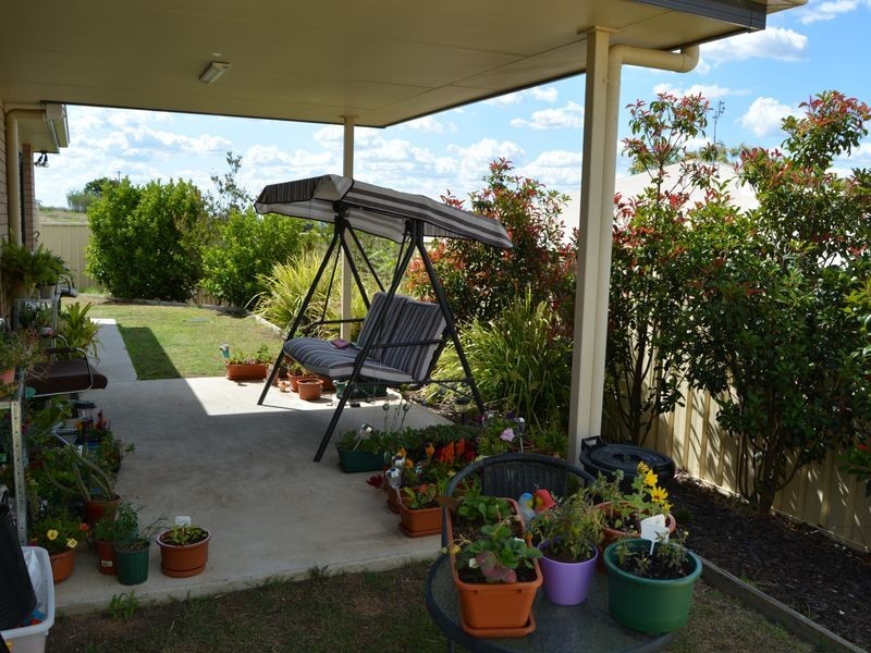 Unit 1 & 2/20 Lookout Place  Rosenthal Heights, Warwick QLD 4370