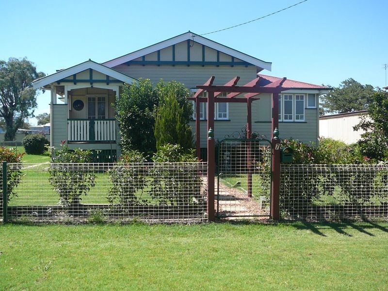 7 Pratten Street, Warwick QLD 4370