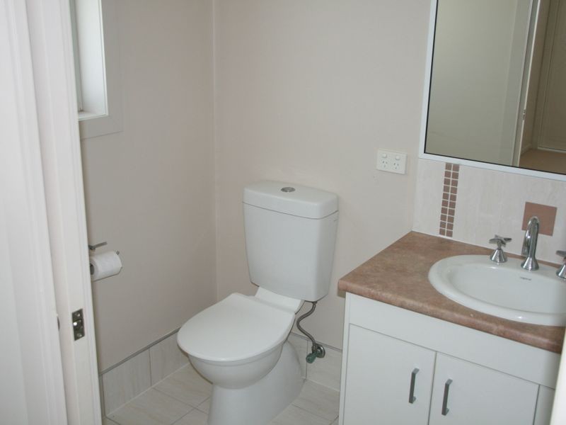 Unit 6/2 Redgwell Street, Warwick QLD 4370