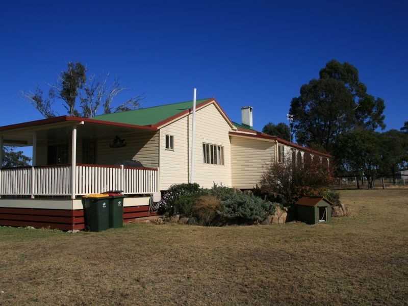 33 Gibson Road, Rosenthal Heights QLD 4370