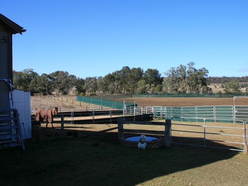 33 Gibson Road, Rosenthal Heights QLD 4370