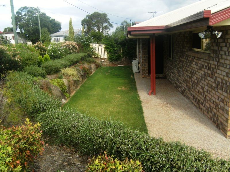 Unit 1 – 6 Bertram Street,, Warwick QLD 4370