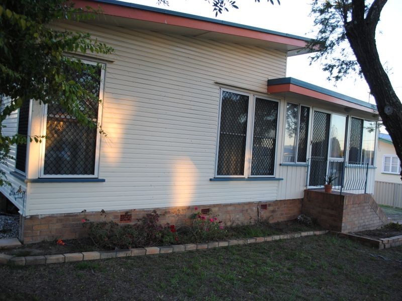 15 Clowes Crescent, Warwick QLD 4370