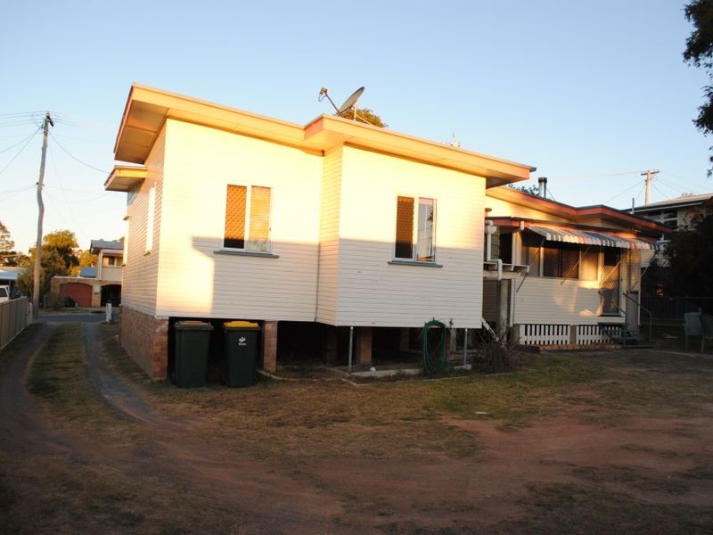 15 Clowes Crescent, Warwick QLD 4370