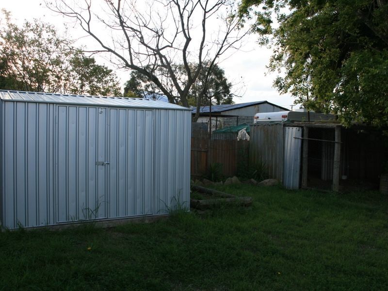 33 Acacia Avenue, Warwick QLD 4370