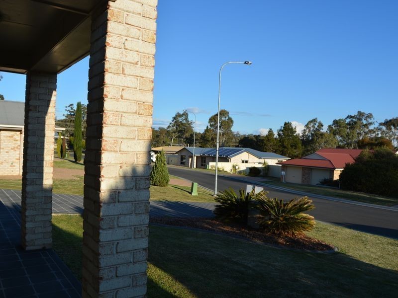 7 Peregrine Court, Warwick QLD 4370