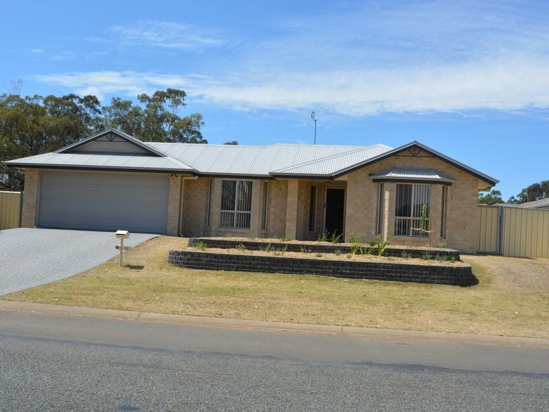 20 Law Road, Warwick QLD 4370
