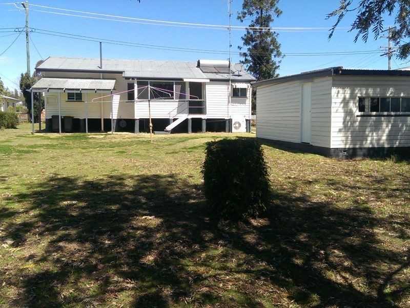 143 Wood Street, Warwick QLD 4370