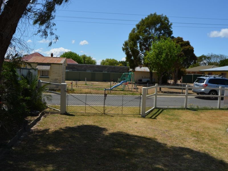 39 Myall Avenue, Warwick QLD 4370