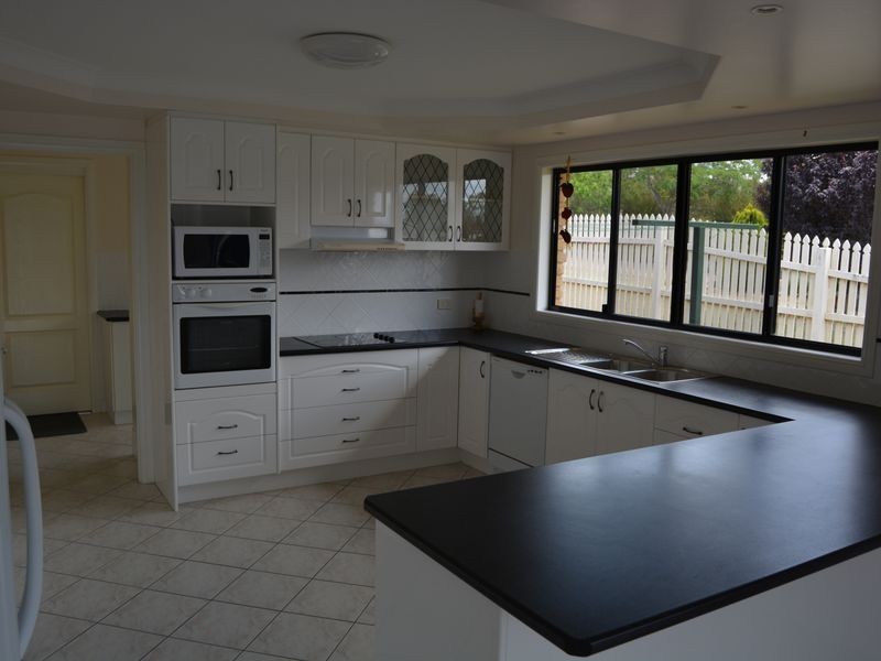 7 Rebecca Court, Warwick QLD 4370