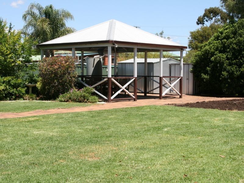 8 Gordon Street, Allora QLD 4362