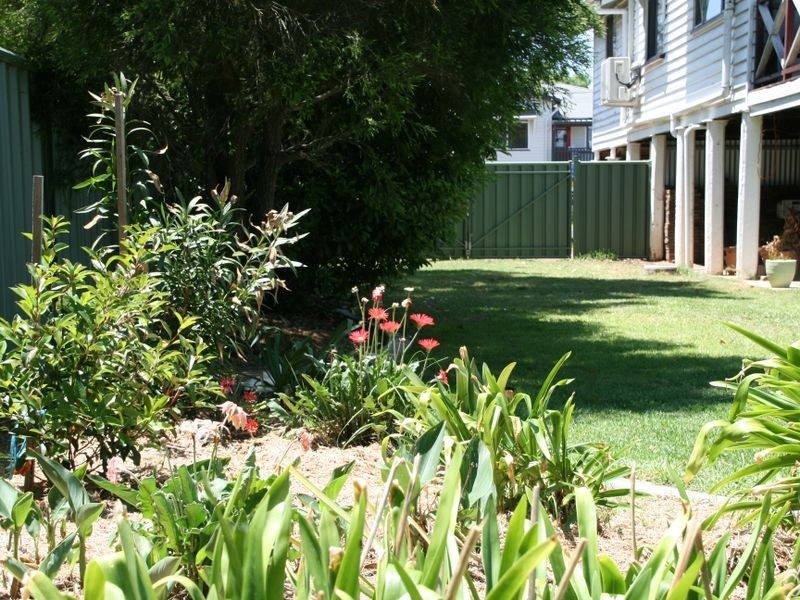 8 Gordon Street, Allora QLD 4362