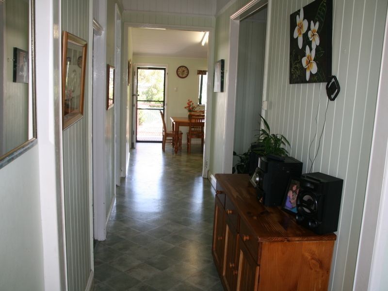 8 Gordon Street, Allora QLD 4362