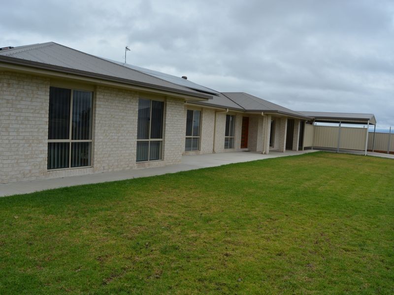 17 Amarina Avenue, Warwick QLD 4370