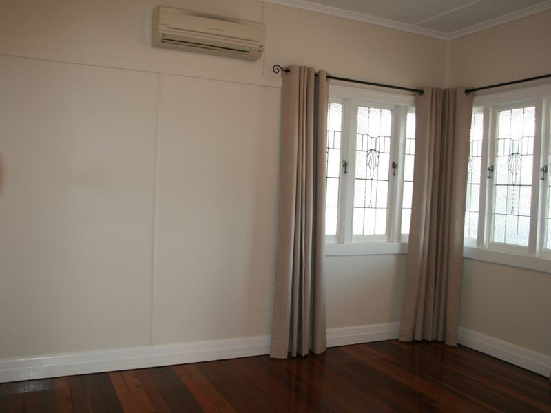 1 Weewondilla Rd, Warwick QLD 4370