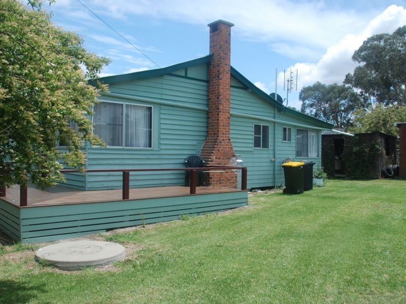 10 Foster Street Glen Aplin, Stanthorpe QLD 4380