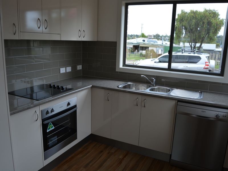 2B Market Square, Warwick QLD 4370