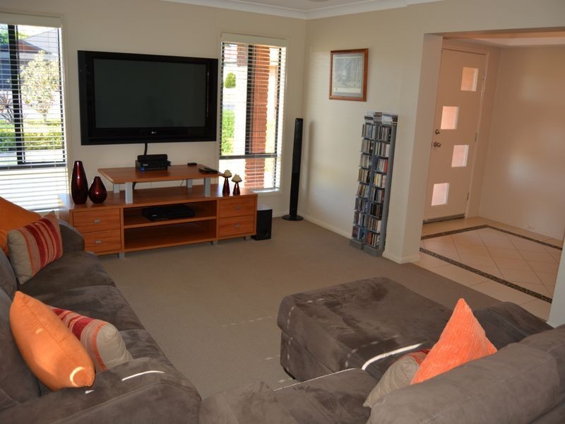 37 Lyons Crescent, Warwick QLD 4370
