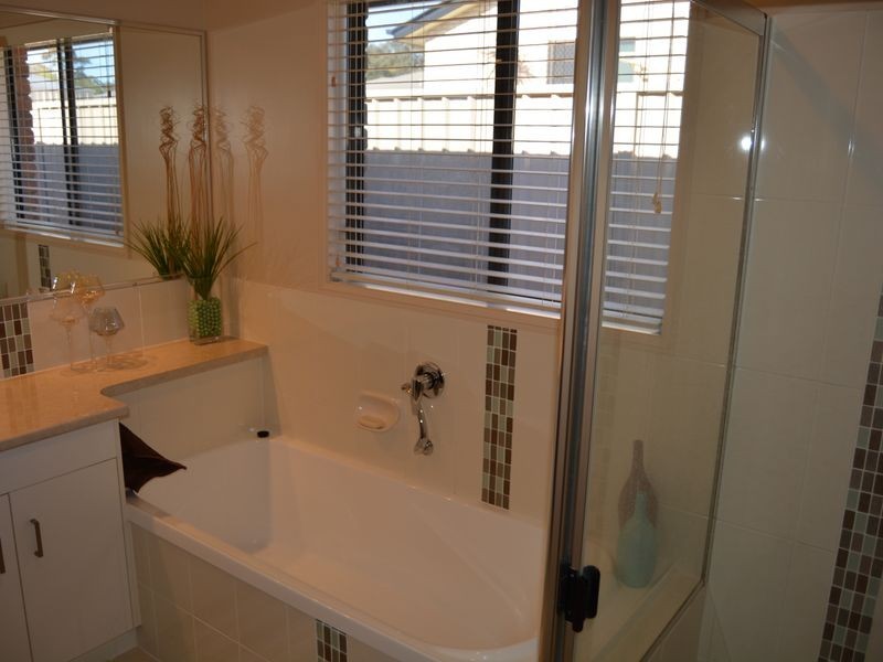 37 Lyons Crescent, Warwick QLD 4370