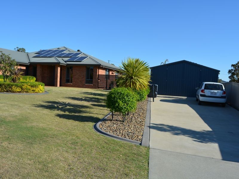 37 Lyons Crescent, Warwick QLD 4370