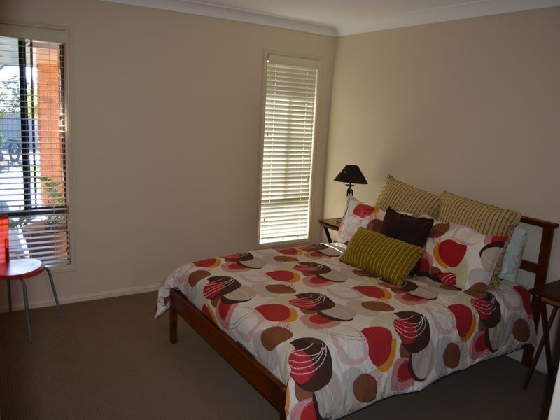 37 Lyons Crescent, Warwick QLD 4370