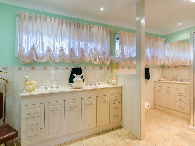 5 Rowland Street, Warwick QLD 4370