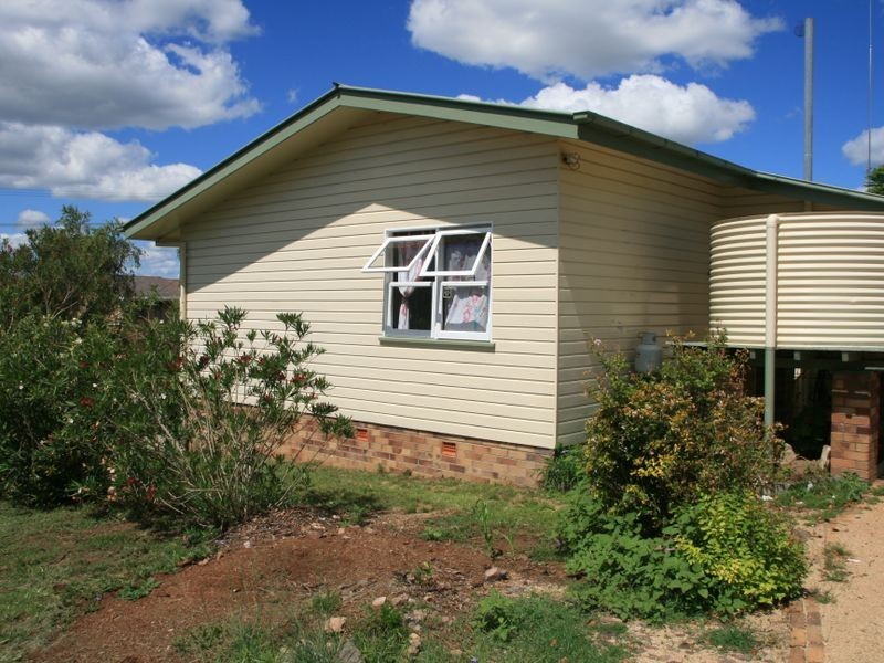 136 Locke Street, Warwick QLD 4370