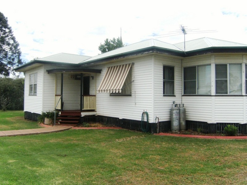 16 New England Highway,, Warwick QLD 4370