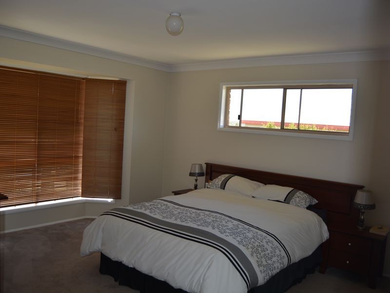 4 Hogan Drive, Warwick QLD 4370